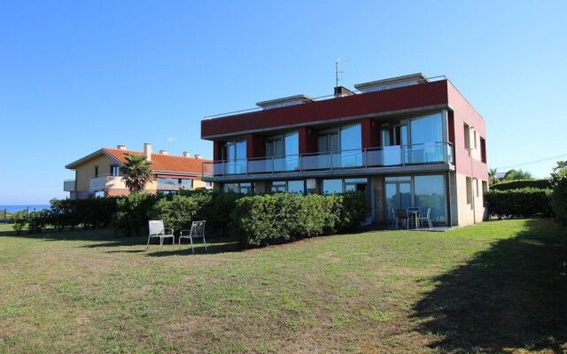 Apartamentos Playa de Portio