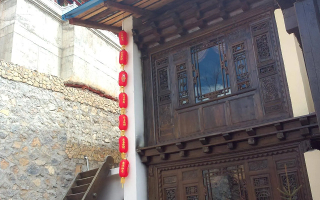 Shangri-La Mai Zhu Kung Gar Hotel