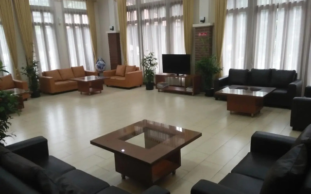 Ahadiat Hotel & Bungalow