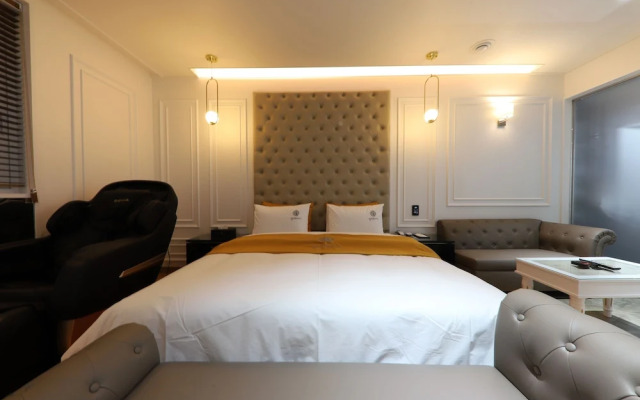 Hotel Encore