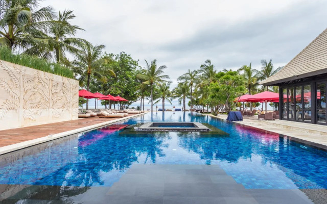 The Royal Santrian Serenity Villas By The Sea
