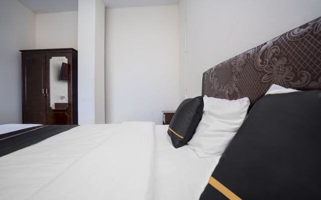 OYO 2695 D'es Guest House