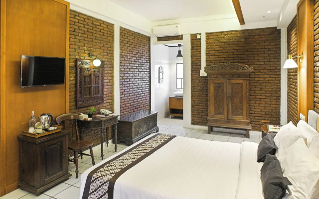 Paku Mas Hotel