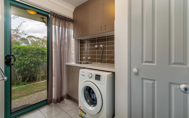 Delightful Duplex on Rose Ct, Bongaree