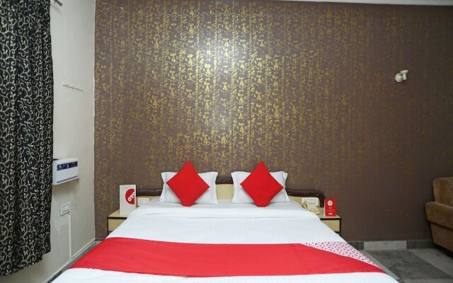 OYO 16906 Hotel Balsons