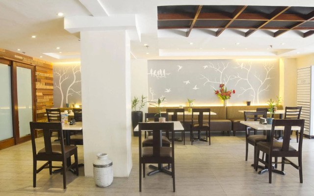 Fersal Hotel Neptune Makati