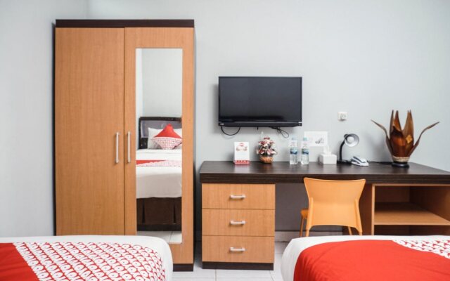 RedDoorz Plus @ Hotel Star 88