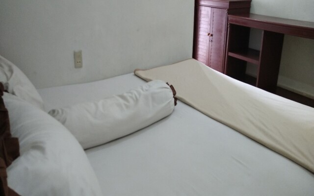 OYO 2303 Hotel Blang Raya