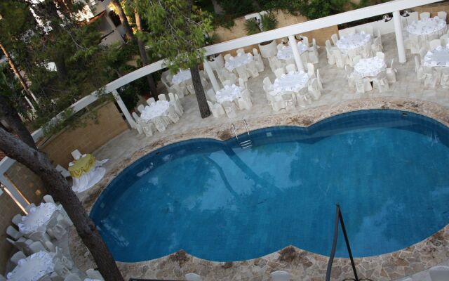 Eden Park Hotel