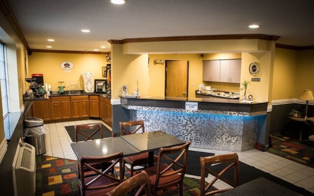 Regency Inn and Suites, Anoka