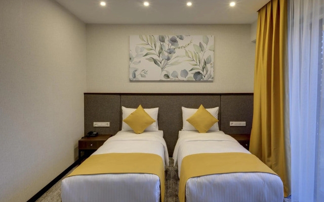 Leo suites Hotel