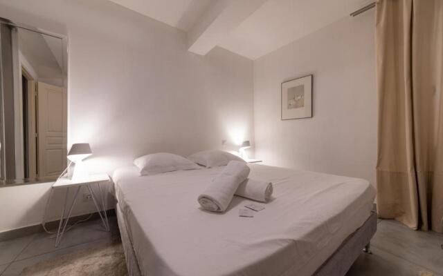 APPARTEMENT T2 SPACIEUX ET COSY - HYPER-CENTRE - FREE WIFI - 2 pers