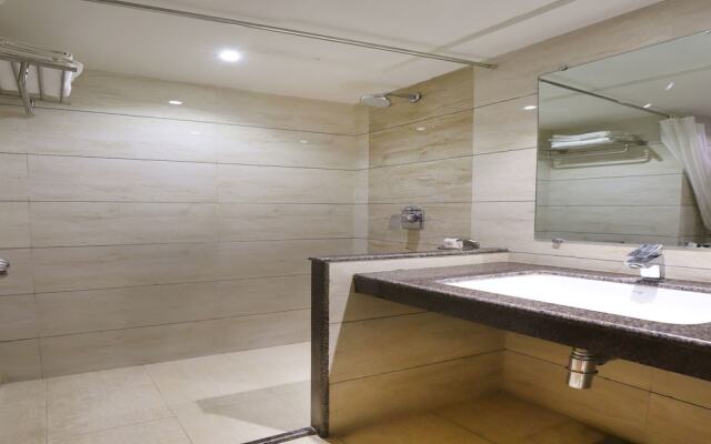OYO 9677 Hotel Surya