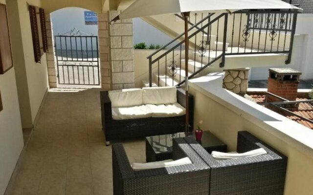 Apartments Huljic