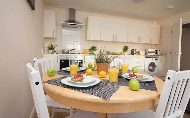 Stayzo Stylish Accommodation in Southampton 10