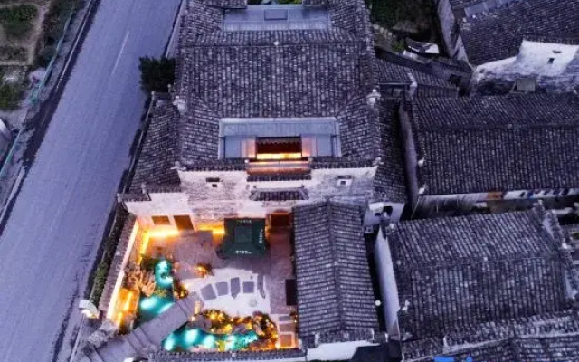 Xidi Wulu · Huizhou-Style Courtyard Leisure Homestay