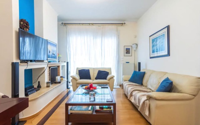 Elegant 5th Floor 2bdr