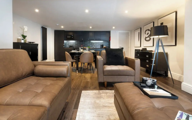 Courtyard Apartments