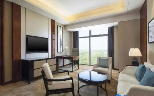 Yijia Collection Hotel (Tancheng Renmin Road)
