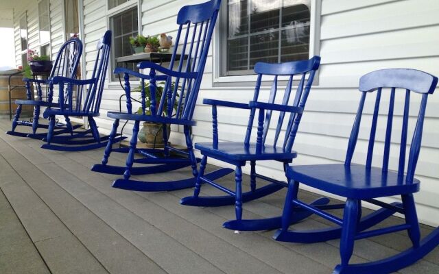 Bluebird Hill Farm B&B