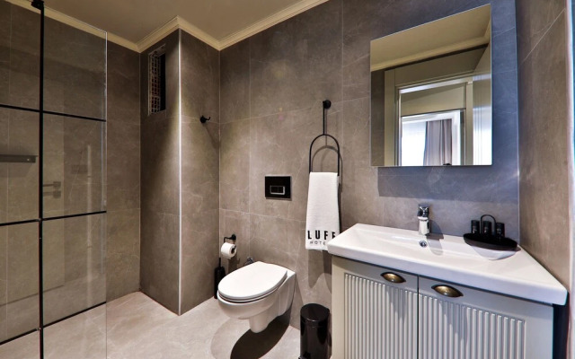 Luff Suites