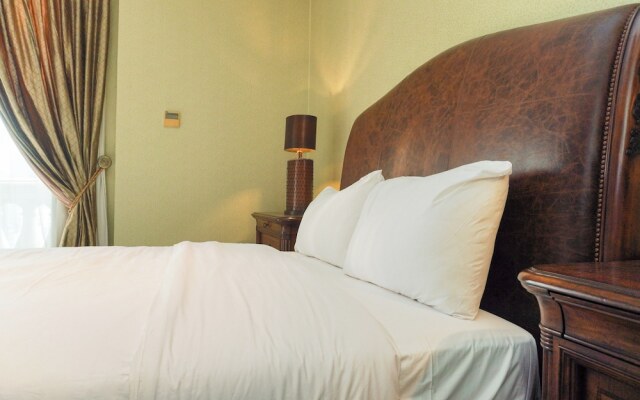 Luxurious And Strategic 4Br Da Vinci Apartment