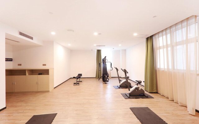 ibis Styles GY Bosideng Plz