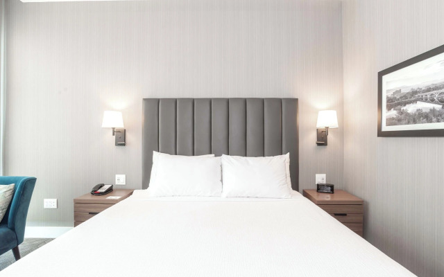 Sandman Signature Saskatoon South Hotel