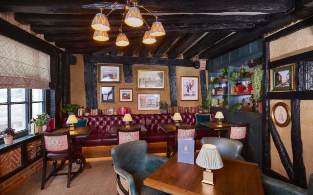 Salisbury Arms Hotel