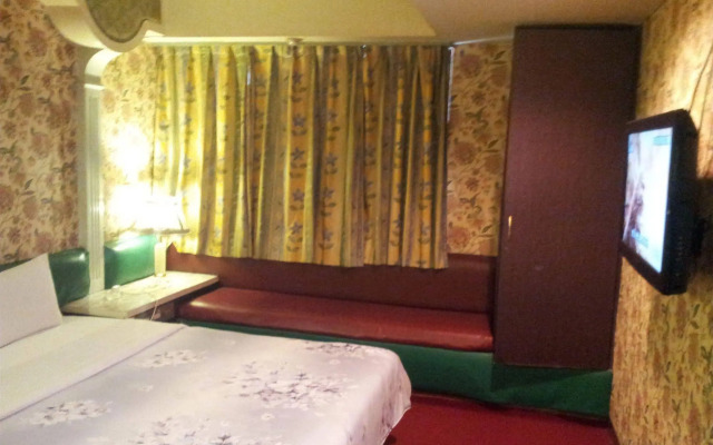 East Fang Di Hotel