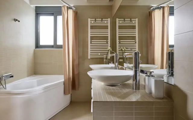 Elaia Luxury Condo Glyfada