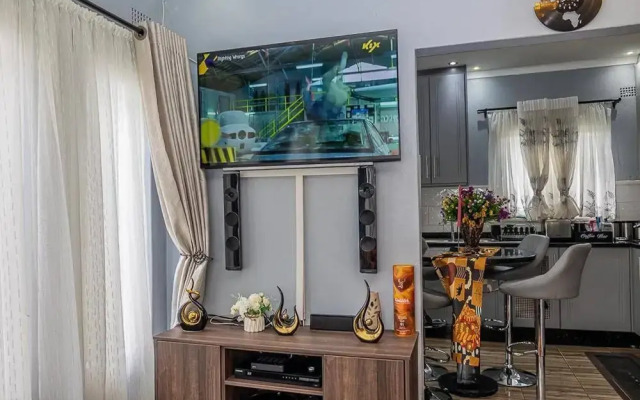 2bed-4guests-garden-nearcentre&attractions