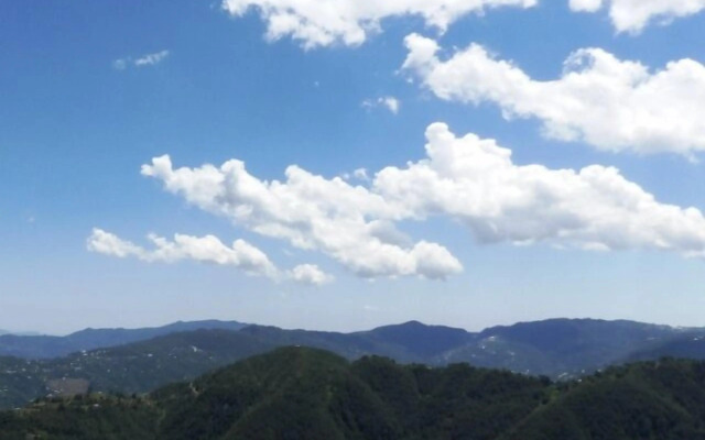 canari hotel kashmir view