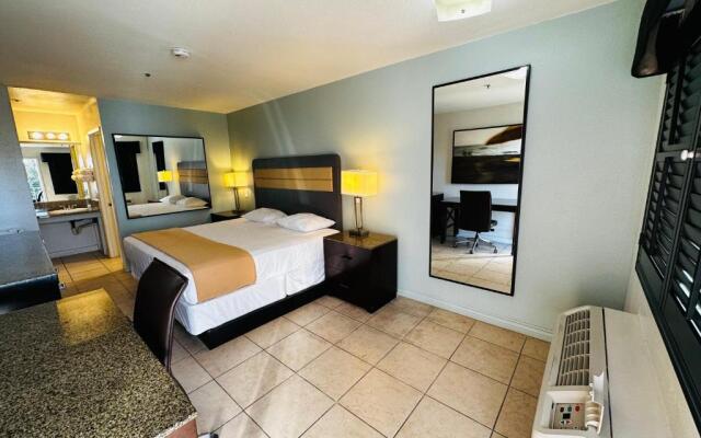 Casa Blanca Express & Suites Cypress Buena Park - Anaheim Area