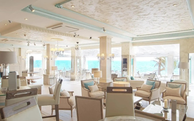 Oceano Beach Club