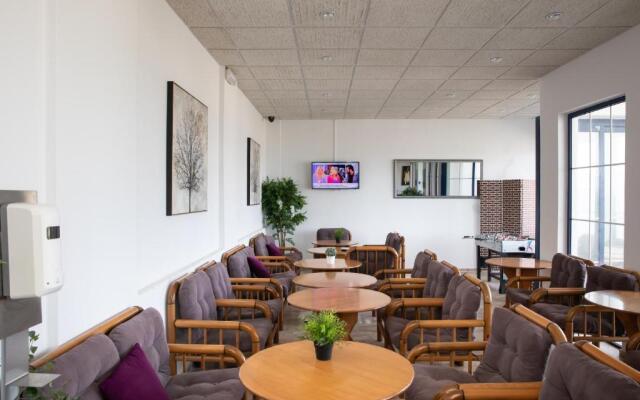 Sea Breeze Hotel