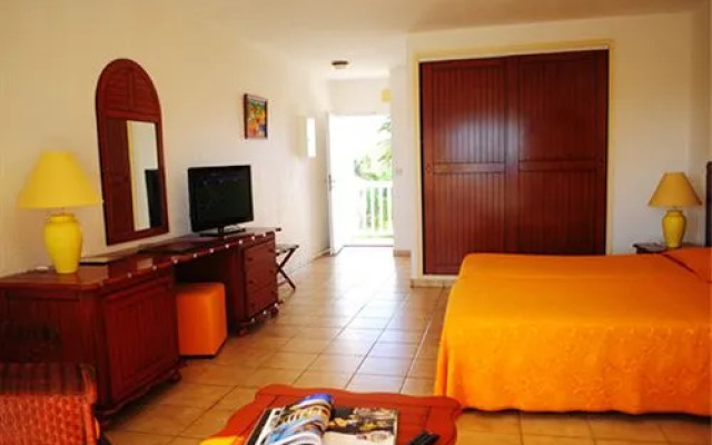 Le Flamboyant Hotel and Resort