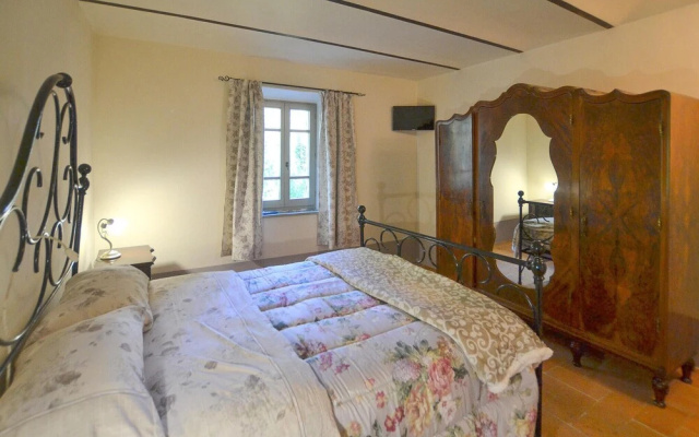 Beautiful Apartment in Cetona With 2 Bedrooms and Wifi