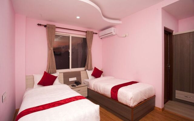 Oyo 370 Hotel Devdaha And Restaurant