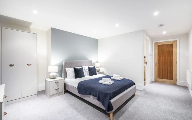 Lancaster Apartments