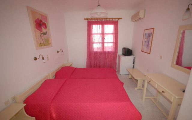 Fournakia Pension