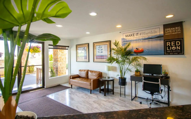 Red Lion Inn & Suites Vancouver