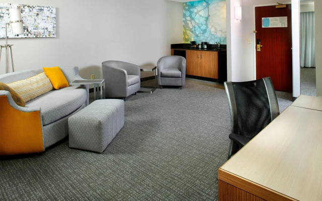 Courtyard by Marriott Lansing