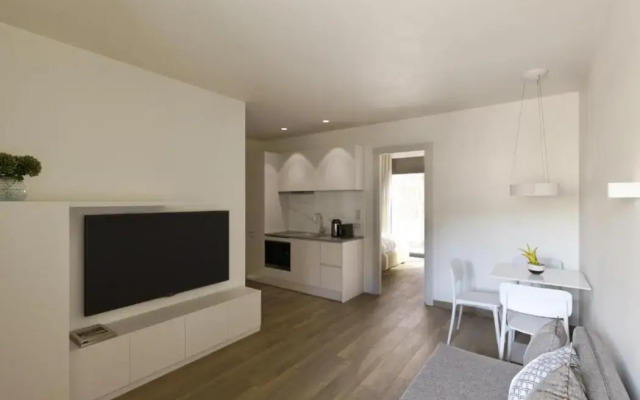 Athens Hill Luxury Apartments