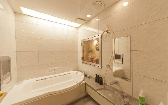 Hotel Wow The King & Queen Himeji-Higashi - Adult Only