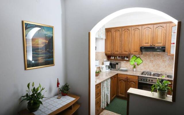 House Cvetka
