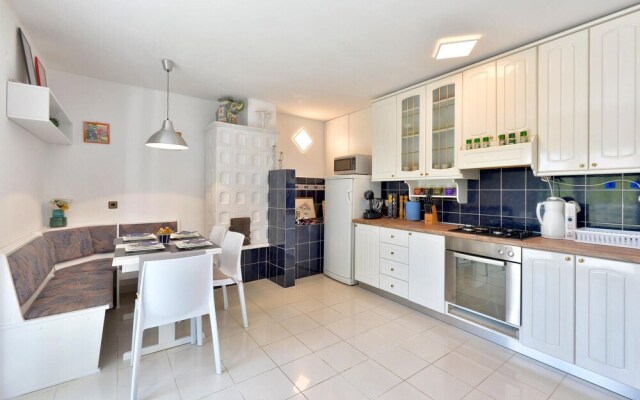 Nice Home in Donji Zvecaj With 3 Bedrooms, Wifi and Outdoor Swimming Pool