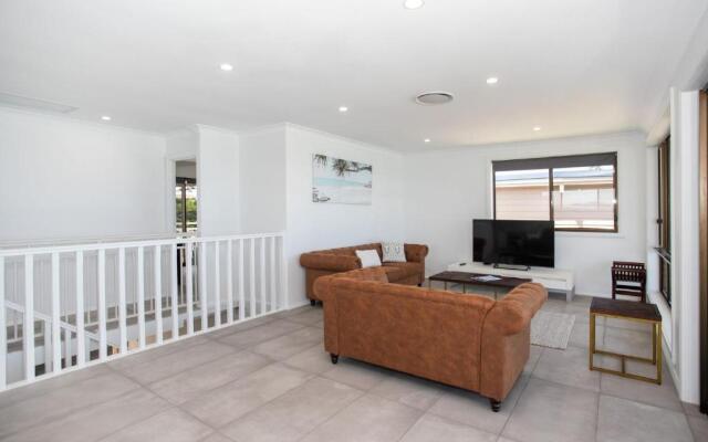 South Pacific 67 Penthouse