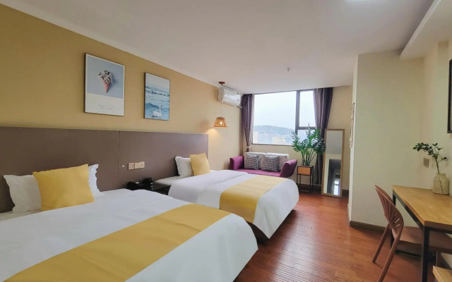 Dacheng Xiaozhu Hotel(Foshan Shunde Qinghui Garden Pedestrian Street)