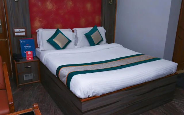 OYO 8828 Holidays Dollars Grand
